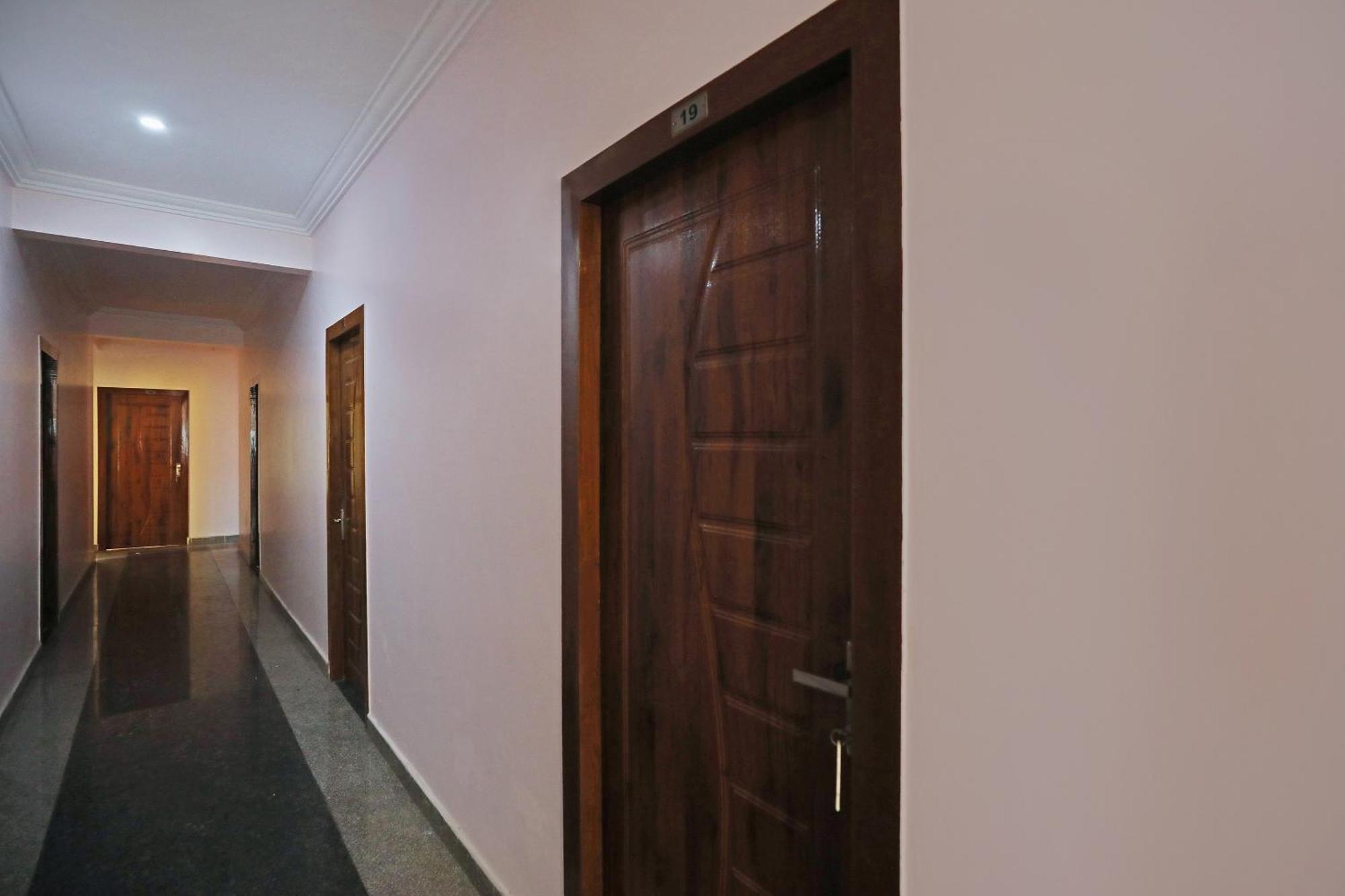 โอโย 29293 อถิฐิ คอมฟอร์ต Hotel บังกาลอร์ ภายนอก รูปภาพ