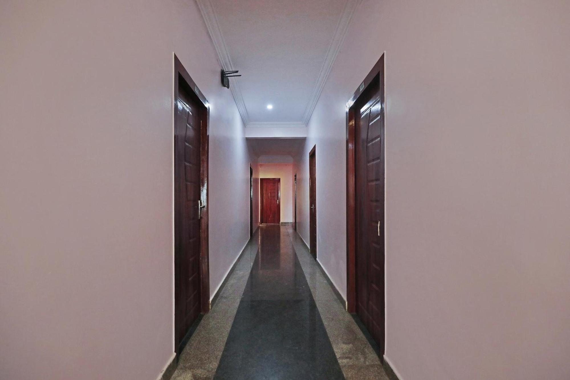 โอโย 29293 อถิฐิ คอมฟอร์ต Hotel บังกาลอร์ ภายนอก รูปภาพ